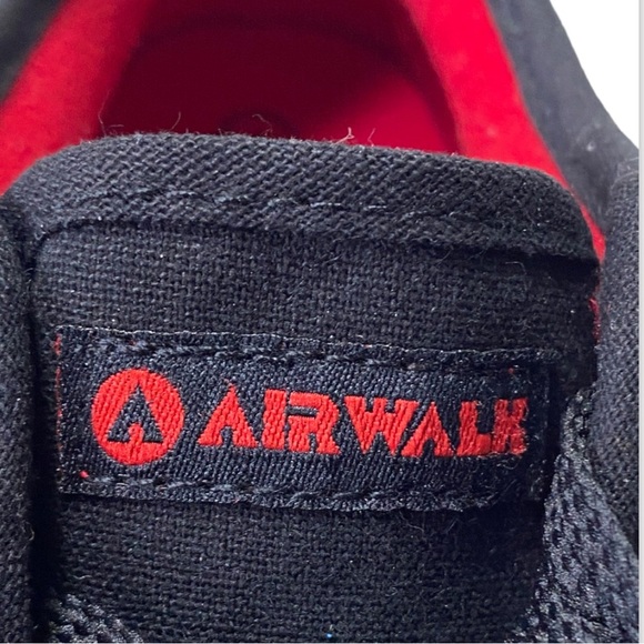 Airwalk Kids Black Skate Shoes Size 3 - Picture 3 of 16